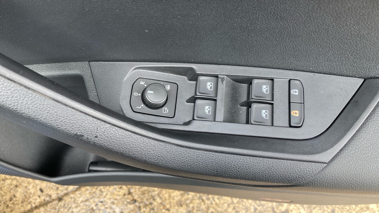 Used Skoda Karoq 2025 for sale - 76322455: Photo 26