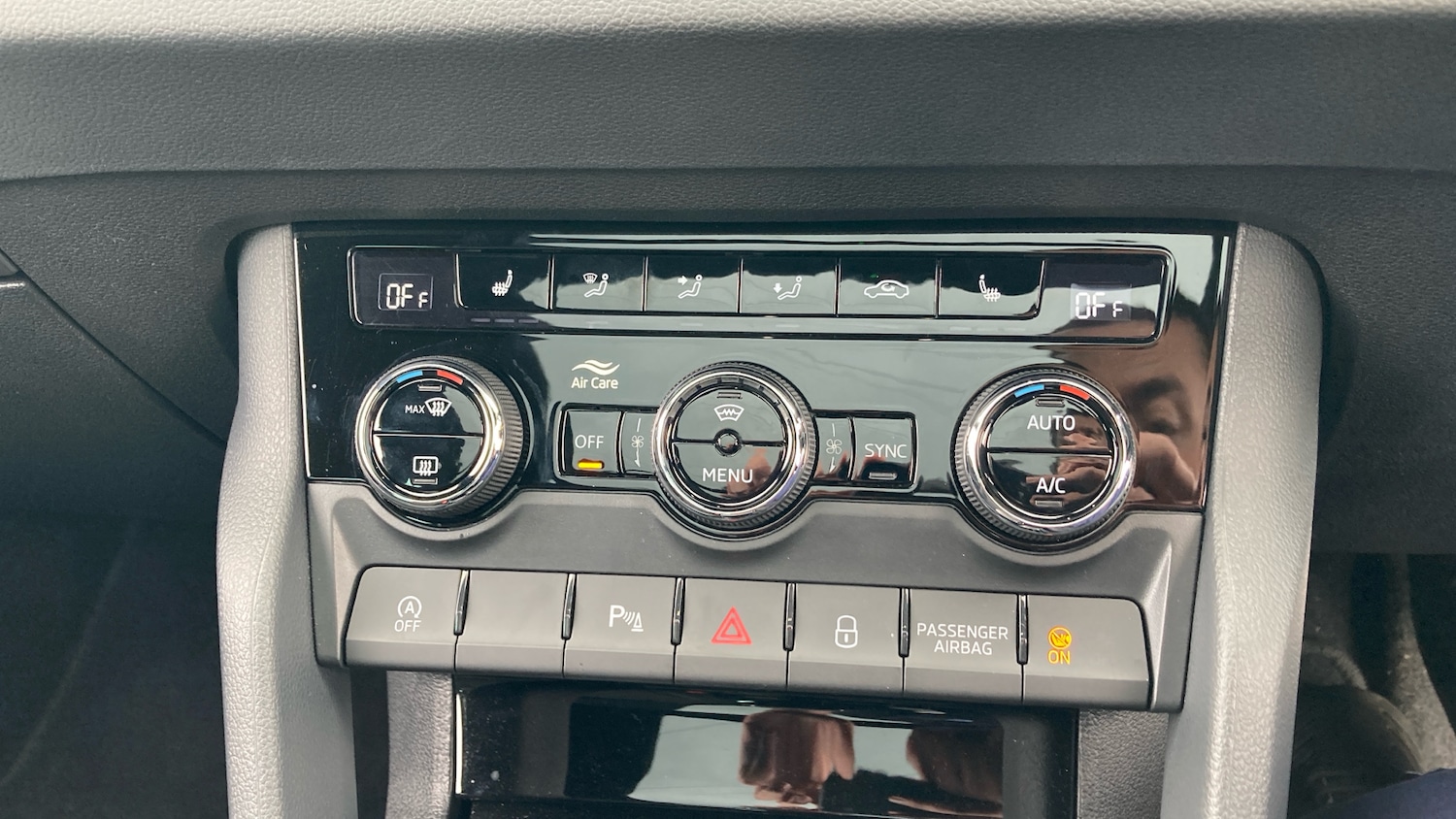 Used Skoda Karoq 2025 for sale - 77965598: Photo 13