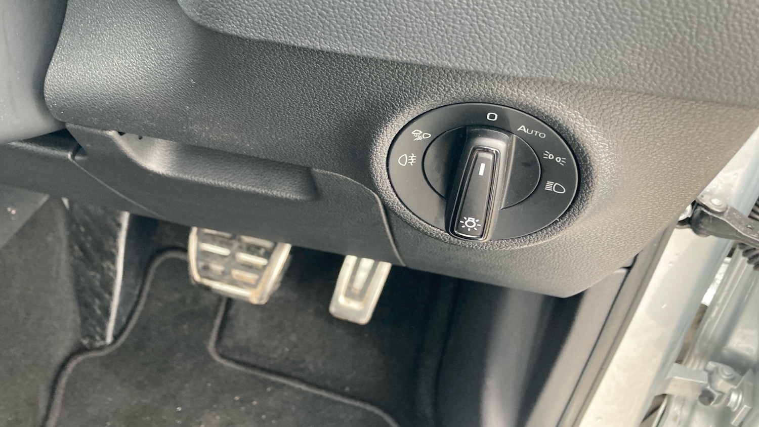 Used Skoda Karoq 2025 for sale - 77965598: Photo 29