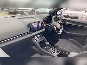 Used Skoda Karoq 2025 for sale - 77965598: Photo