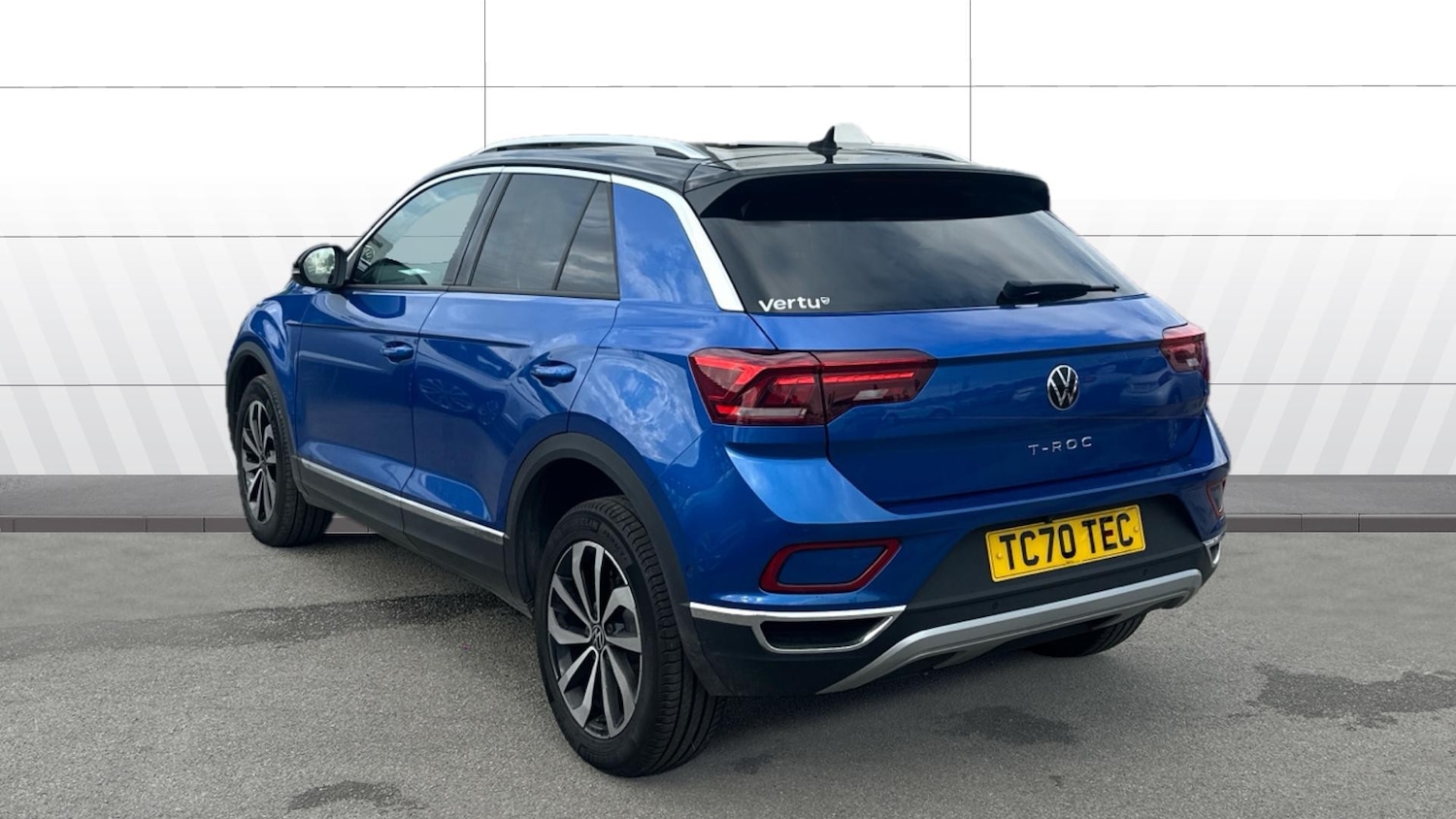 Used Volkswagen T-Roc 2023 for sale - 76114836: Photo 2