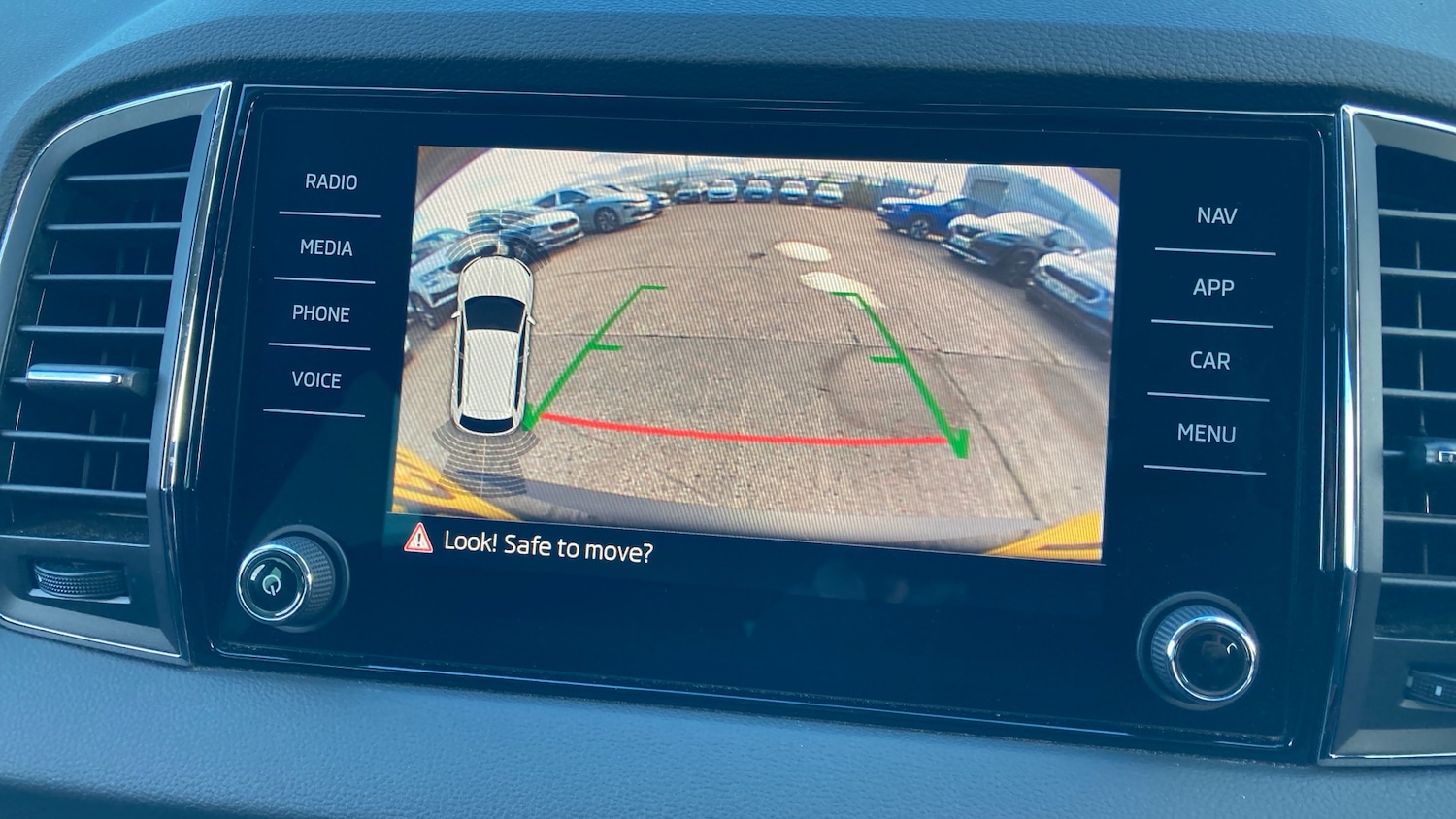 Used Skoda Karoq 2019 for sale - 76346800: Photo 29