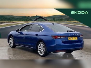 Used Skoda Superb 2025 for sale - 77326728: Photo