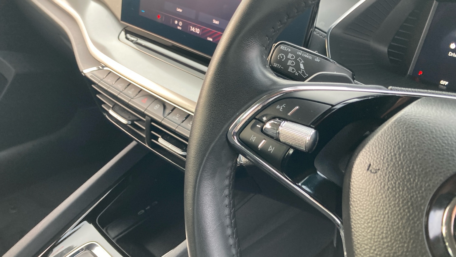 Used Skoda Octavia 2024 for sale - 77137474: Photo 17