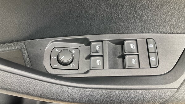 Used Skoda Karoq 2024 for sale - 76143077: Photo 45