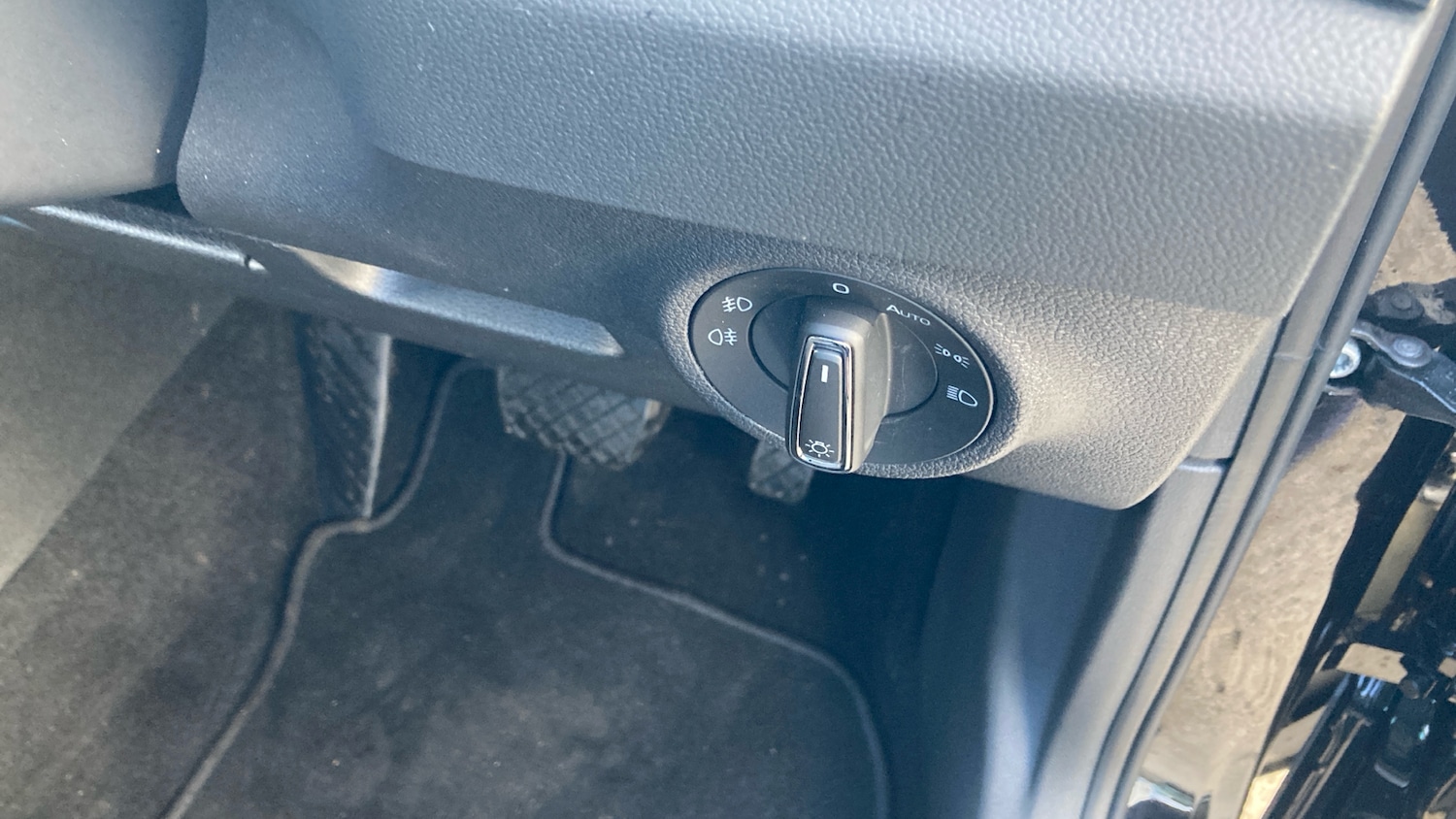 Used Skoda Karoq 2025 for sale - 77653554: Photo 25