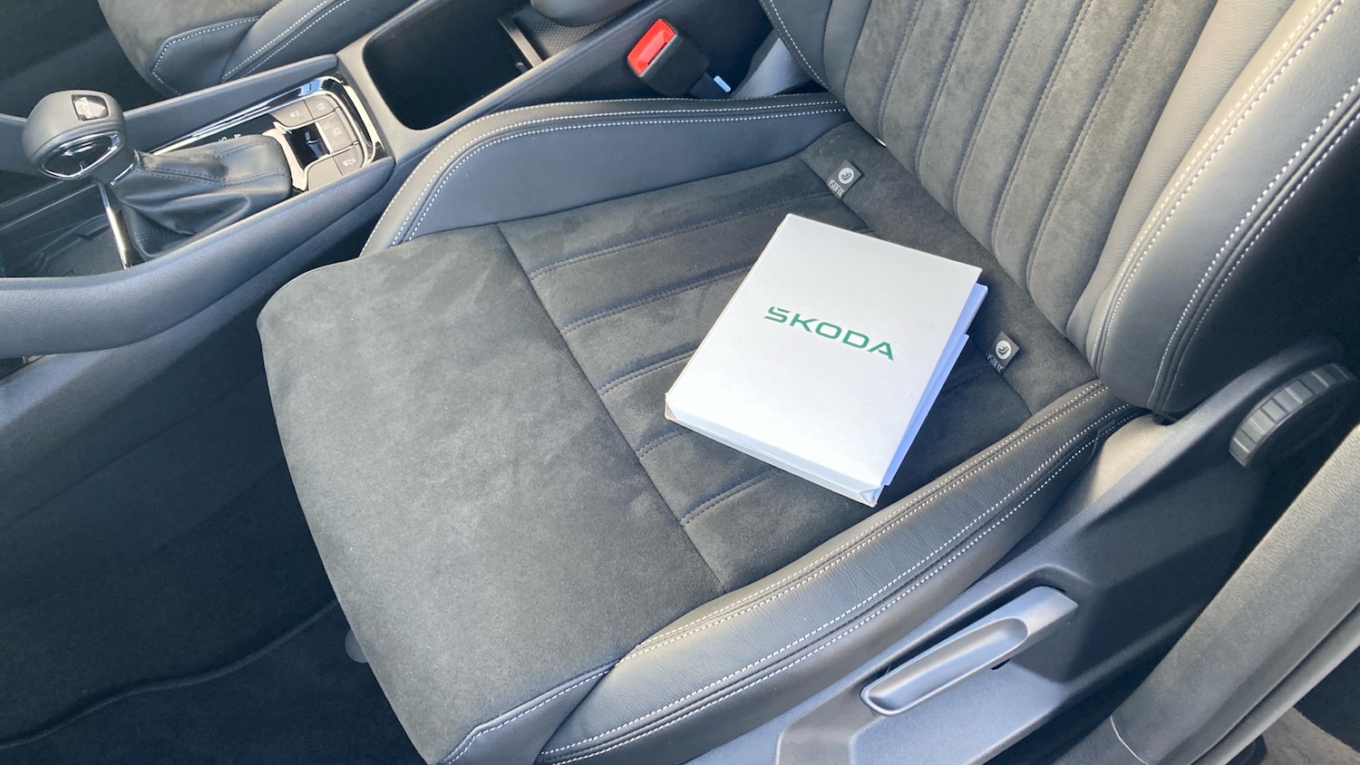 Used Skoda Karoq 2025 for sale - 77653554: Photo 43