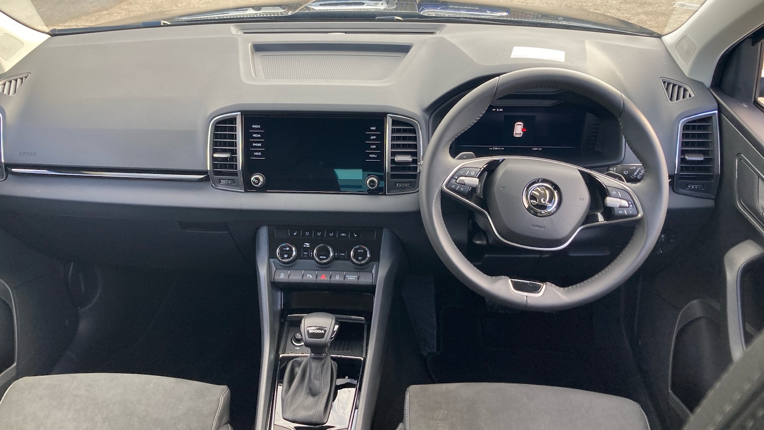 Used Skoda Karoq 2025 for sale - 77653554: Photo 9