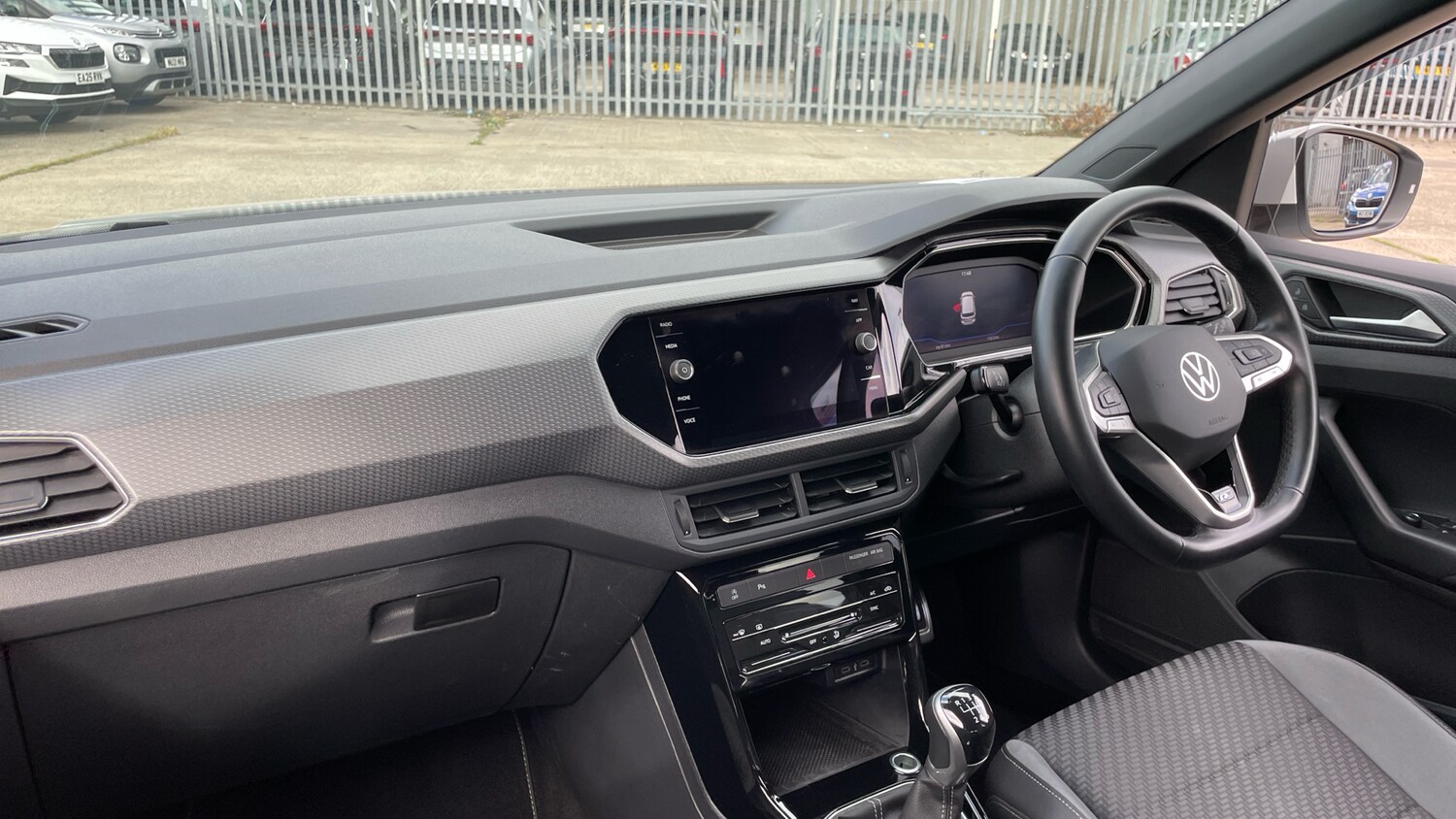 Used Volkswagen T-Cross 2022 for sale - 76172586: Photo 10