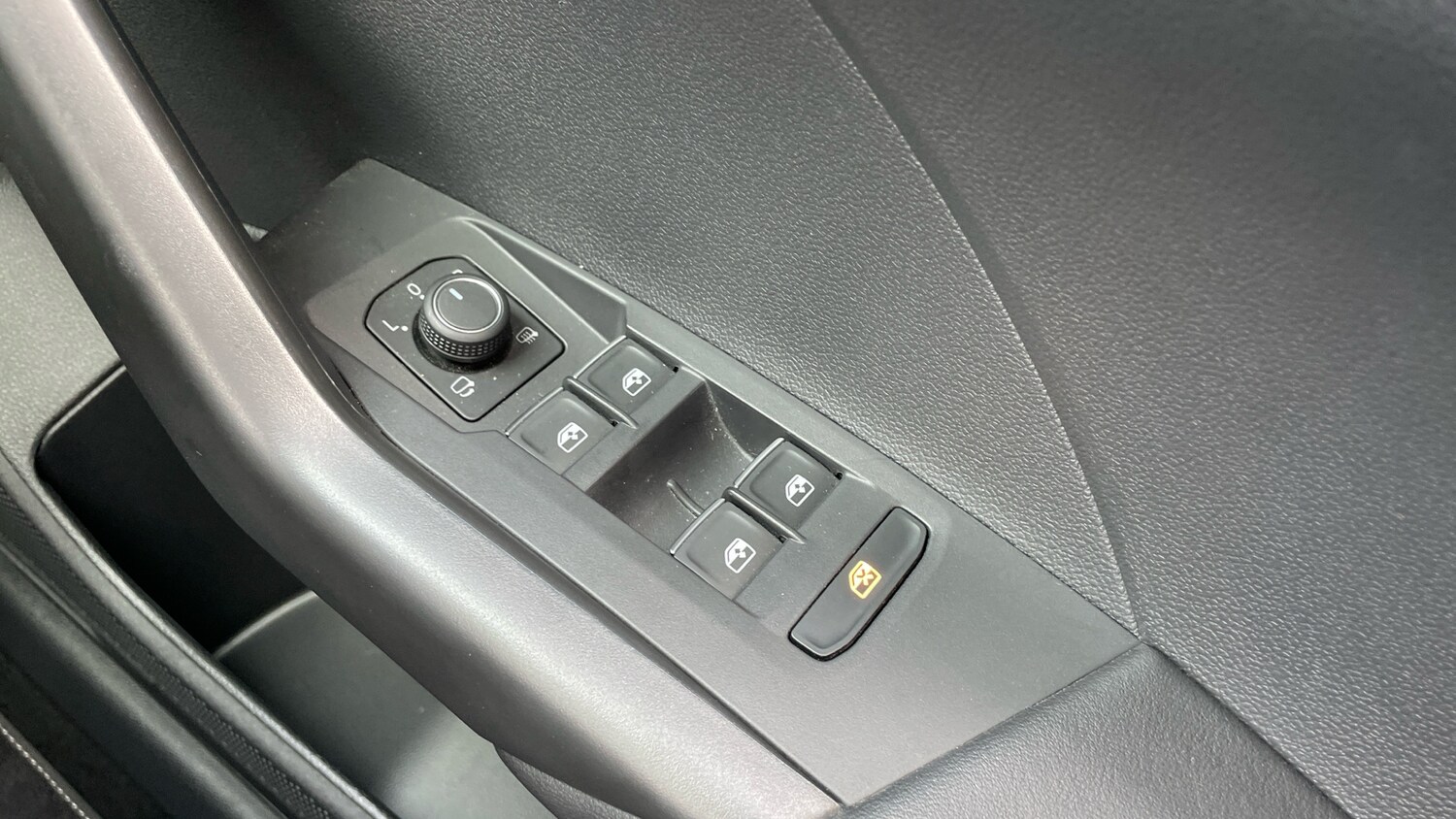 Used Volkswagen T-Cross 2022 for sale - 76172586: Photo 34