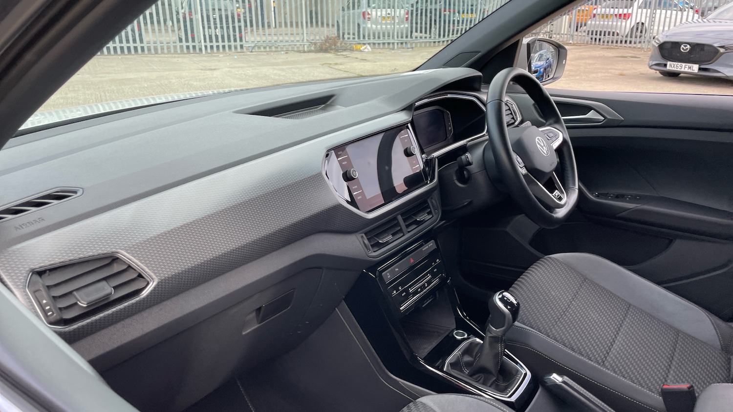 Used Volkswagen T-Cross 2022 for sale - 76172586: Photo 9