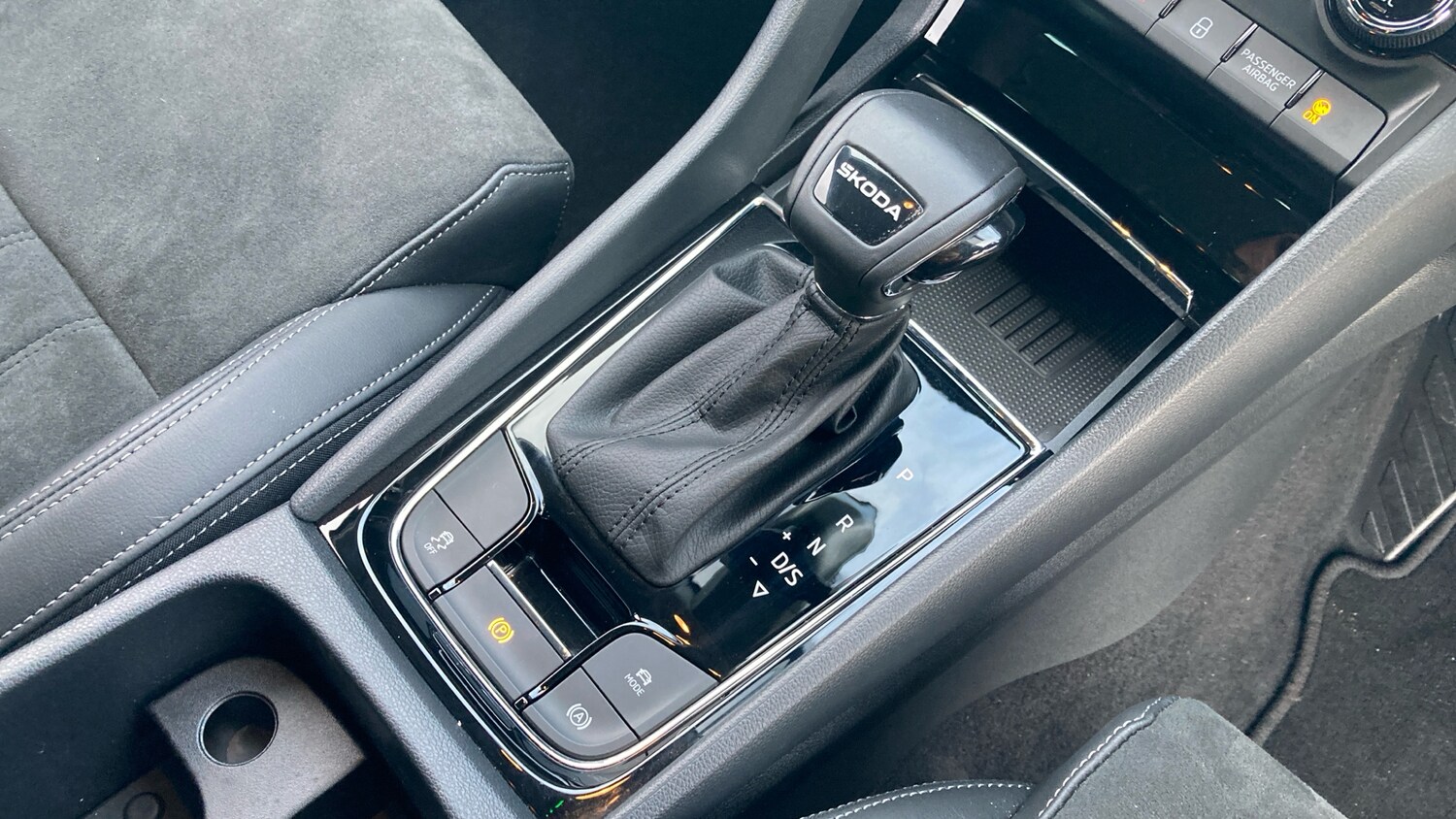 Used Skoda Karoq 2024 for sale - 76556675: Photo 14