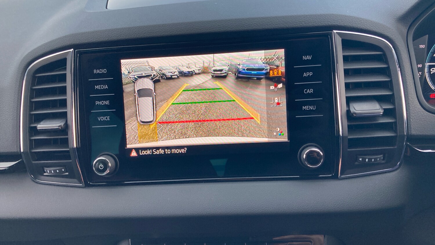 Used Skoda Karoq 2024 for sale - 76556675: Photo 28