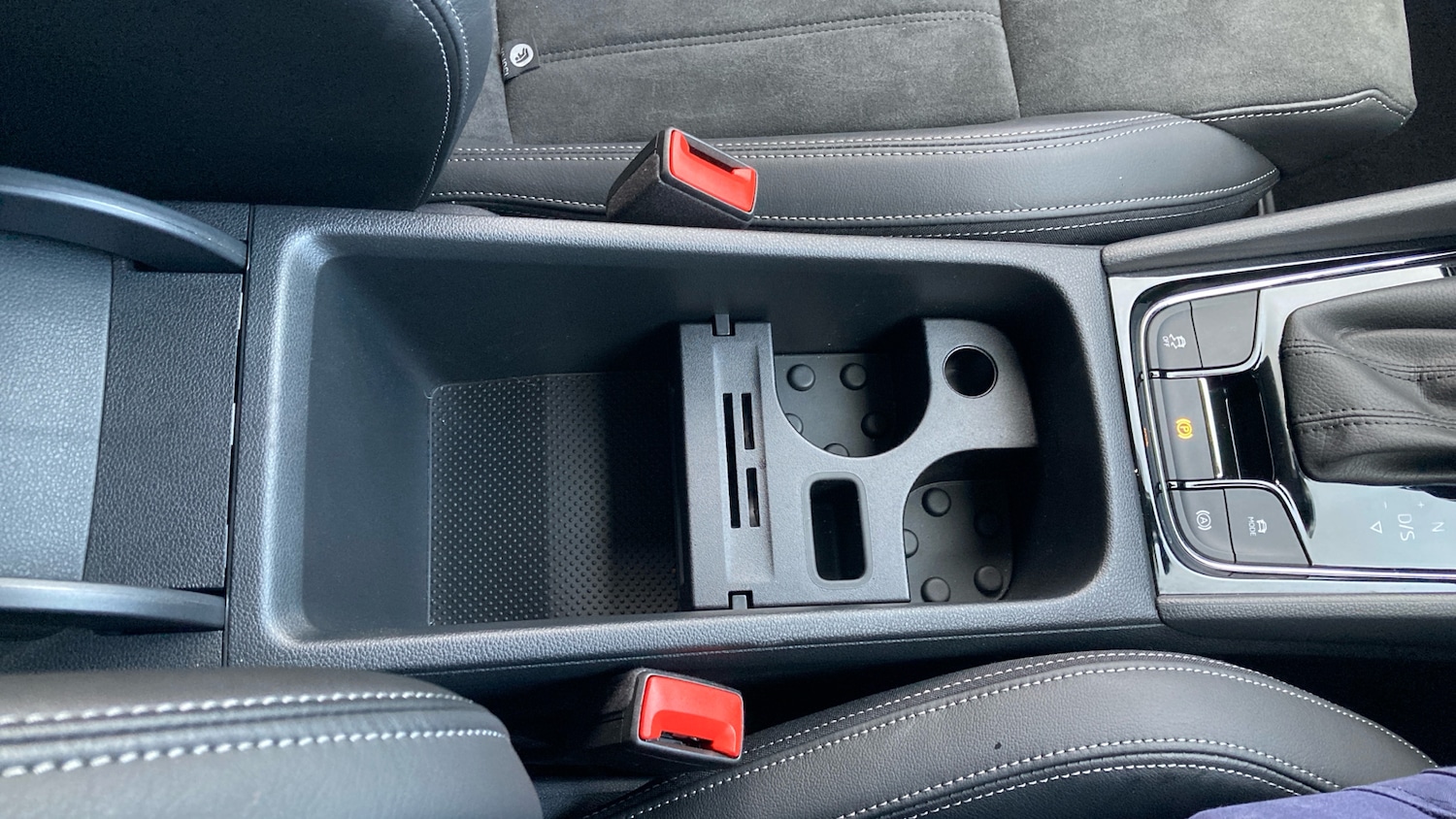 Used Skoda Karoq 2024 for sale - 76556675: Photo 30