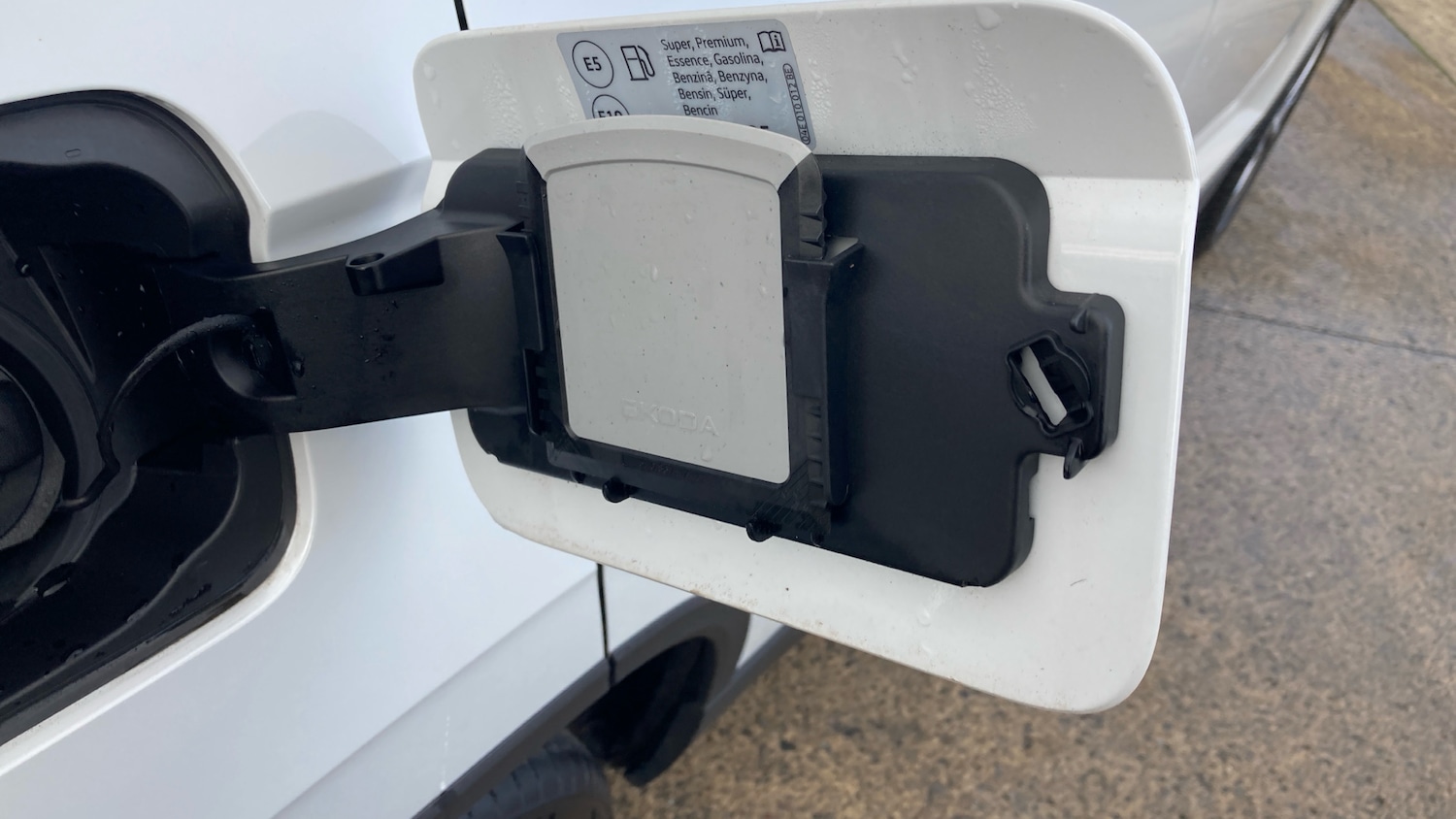 Used Skoda Karoq 2024 for sale - 76556675: Photo 32