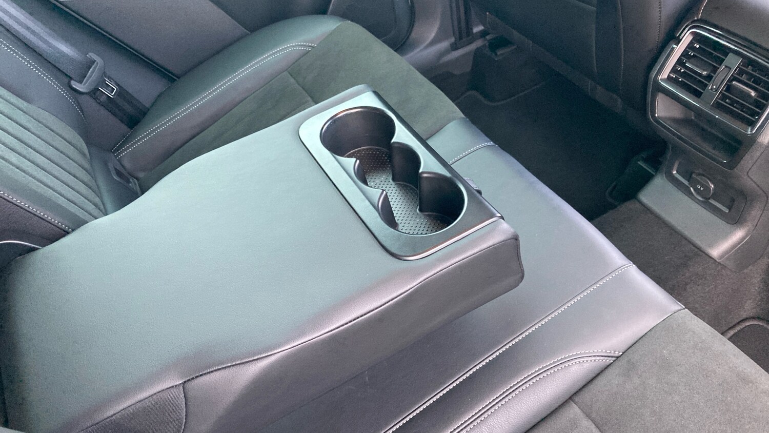 Used Skoda Karoq 2024 for sale - 76556675: Photo 36