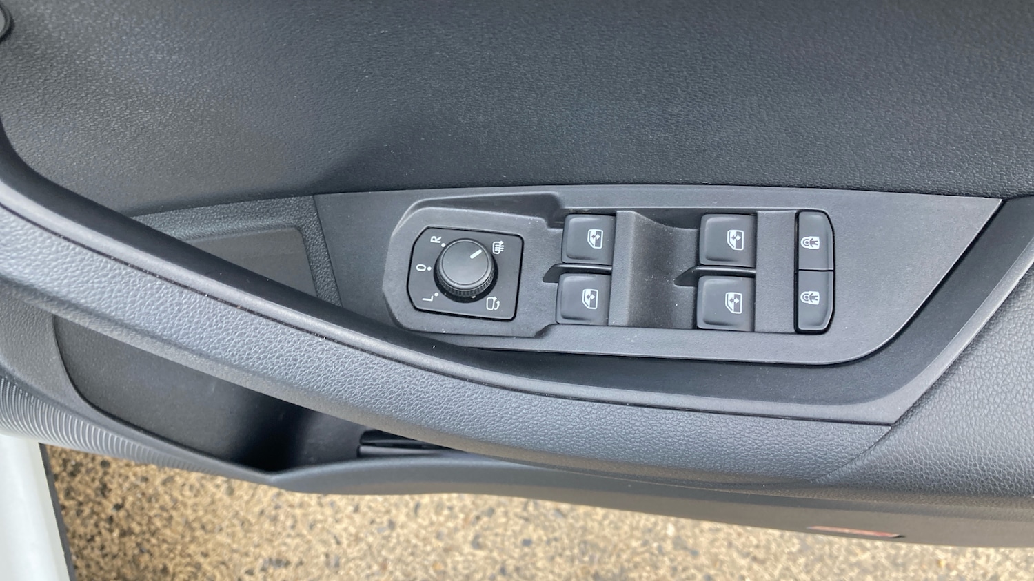 Used Skoda Karoq 2024 for sale - 76556675: Photo 44