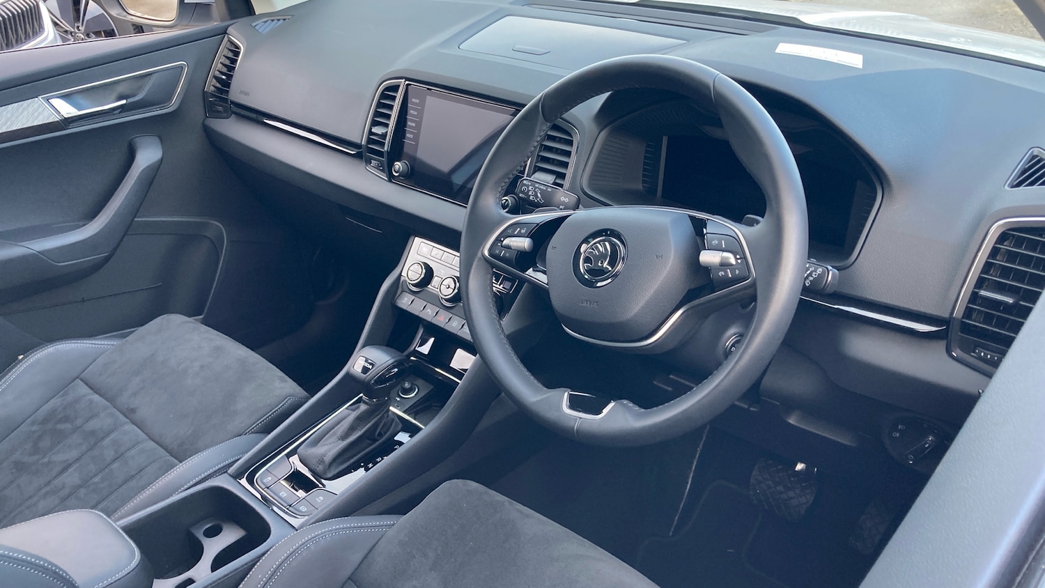 Used Skoda Karoq 2024 for sale - 76556675: Photo 6