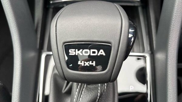 Used Skoda Karoq 2025 for sale - 76252584: Photo 36