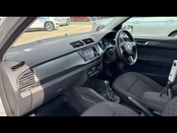 Used Skoda Fabia 2015 for sale - 74952986: Photo