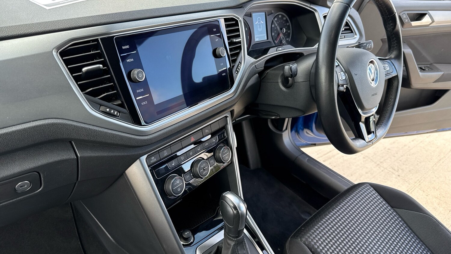 2021 Volkswagen T-Roc 1.5 TSI Active 2dr DSG Petrol Cabriolet Cabriolet Petrol A - Picture 13 of 24