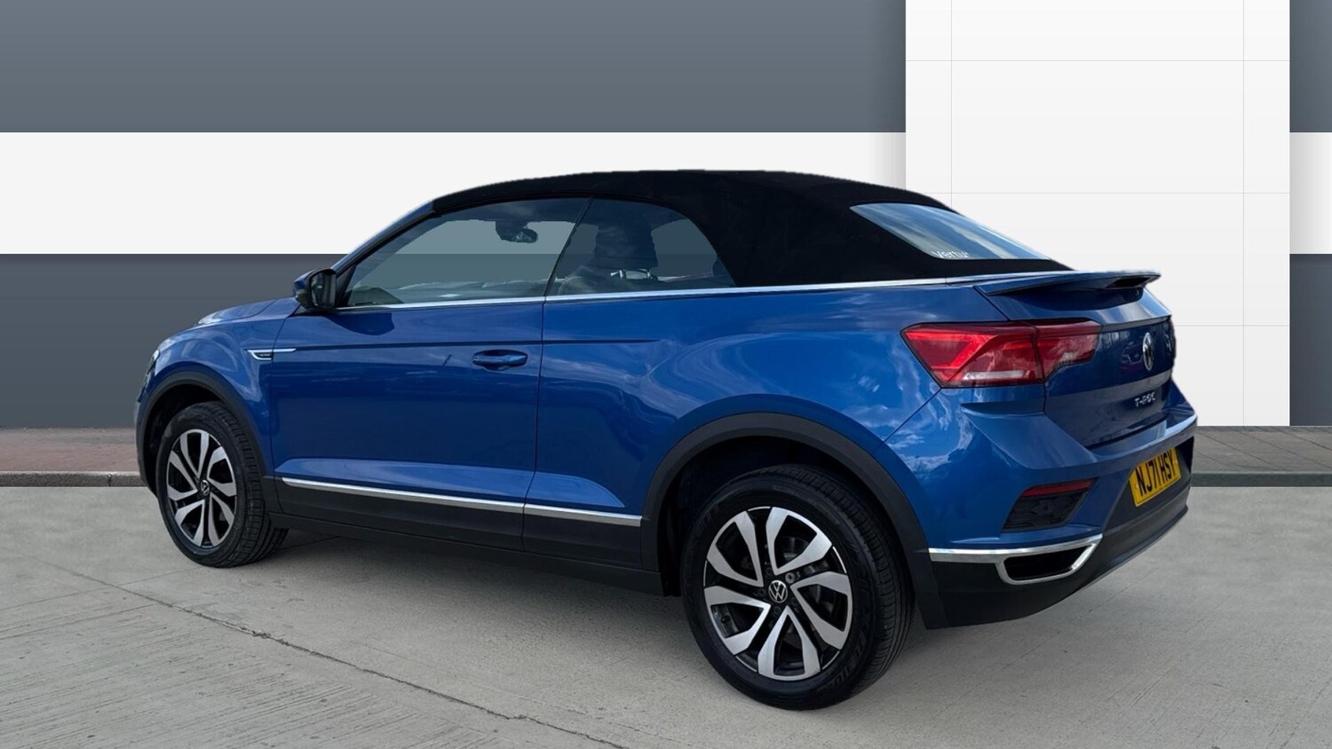 2021 Volkswagen T-Roc 1.5 TSI Active 2dr DSG Petrol Cabriolet Cabriolet Petrol A - Picture 2 of 24