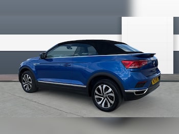Used Volkswagen T-Roc 2021 for sale - 75303794: Photo