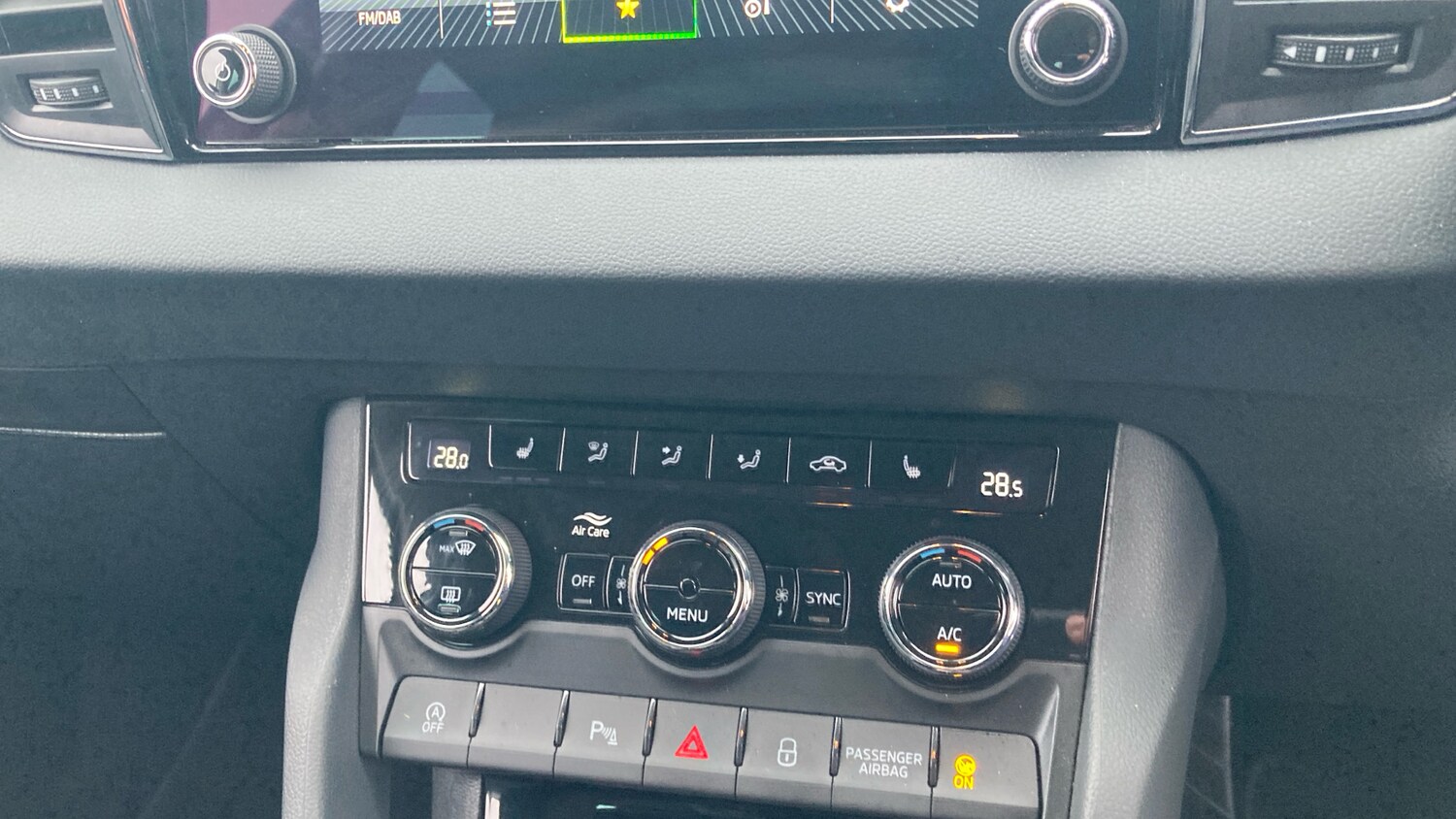 Used Skoda Karoq 2024 for sale - 77640023: Photo 13