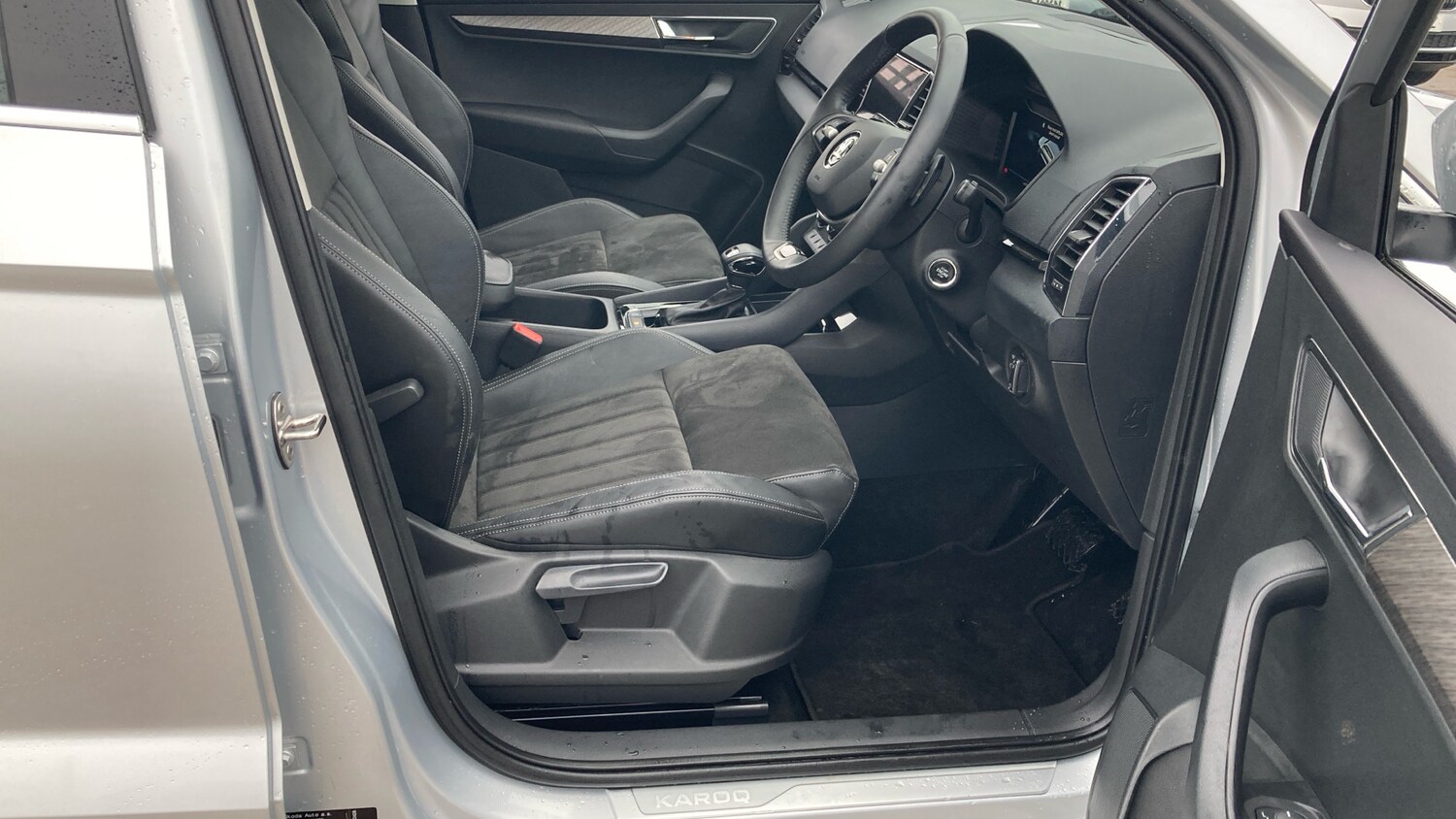 Used Skoda Karoq 2024 for sale - 77640023: Photo 15