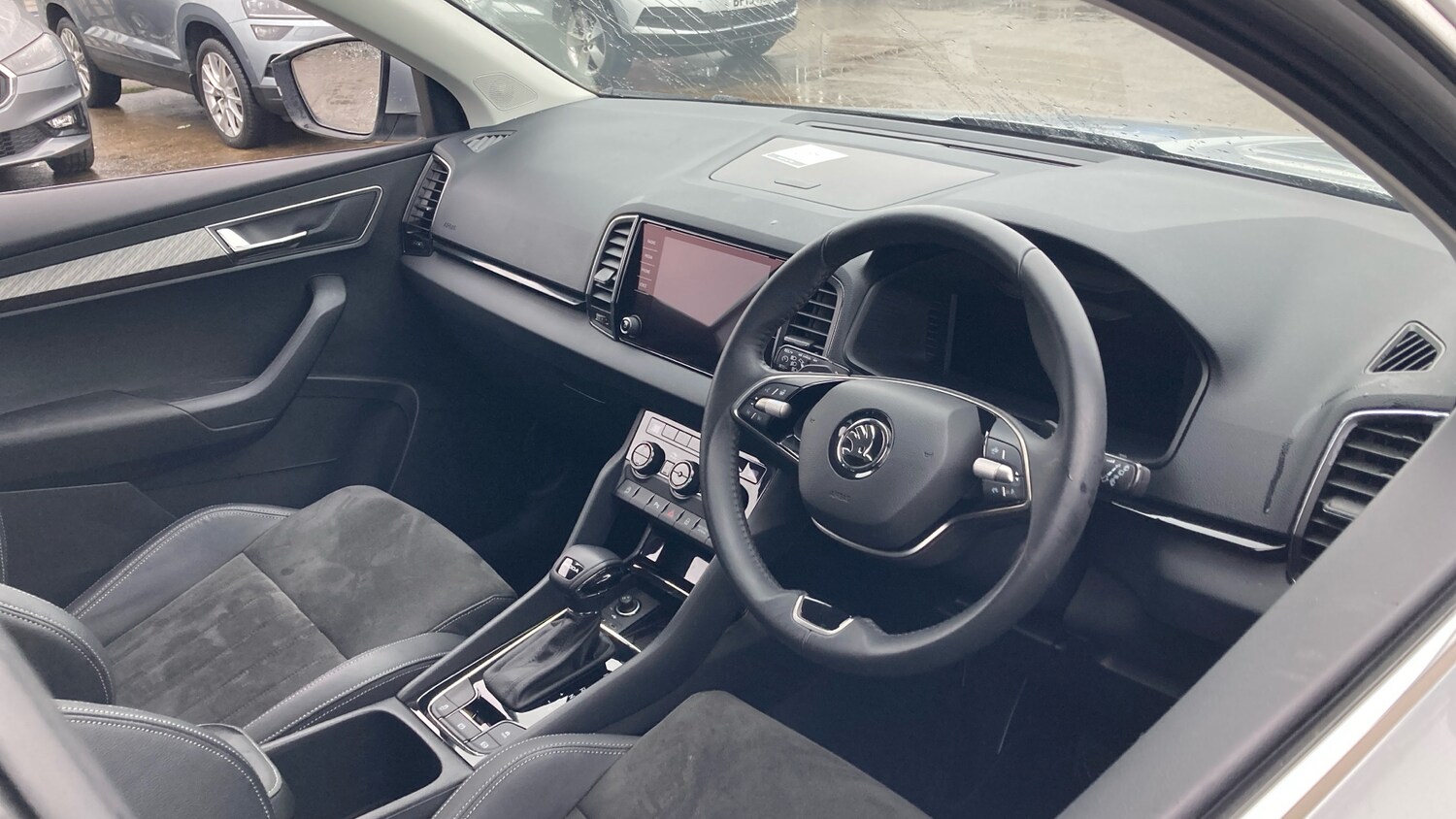 Used Skoda Karoq 2024 for sale - 77640023: Photo 6