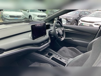 Used Skoda Enyaq 2025 for sale - 78552194: Photo