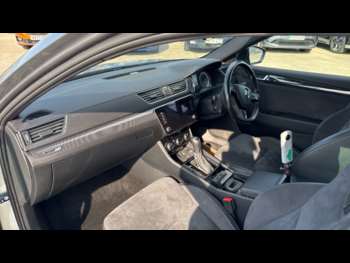 Used Skoda Superb 2019 for sale - 74996617: Photo
