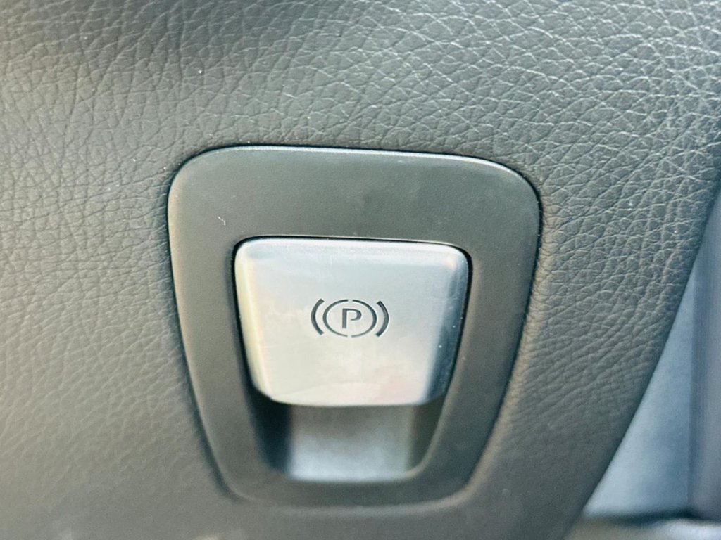 Used Mercedes-Benz C Class 2017 for sale - 76758658: Photo 33