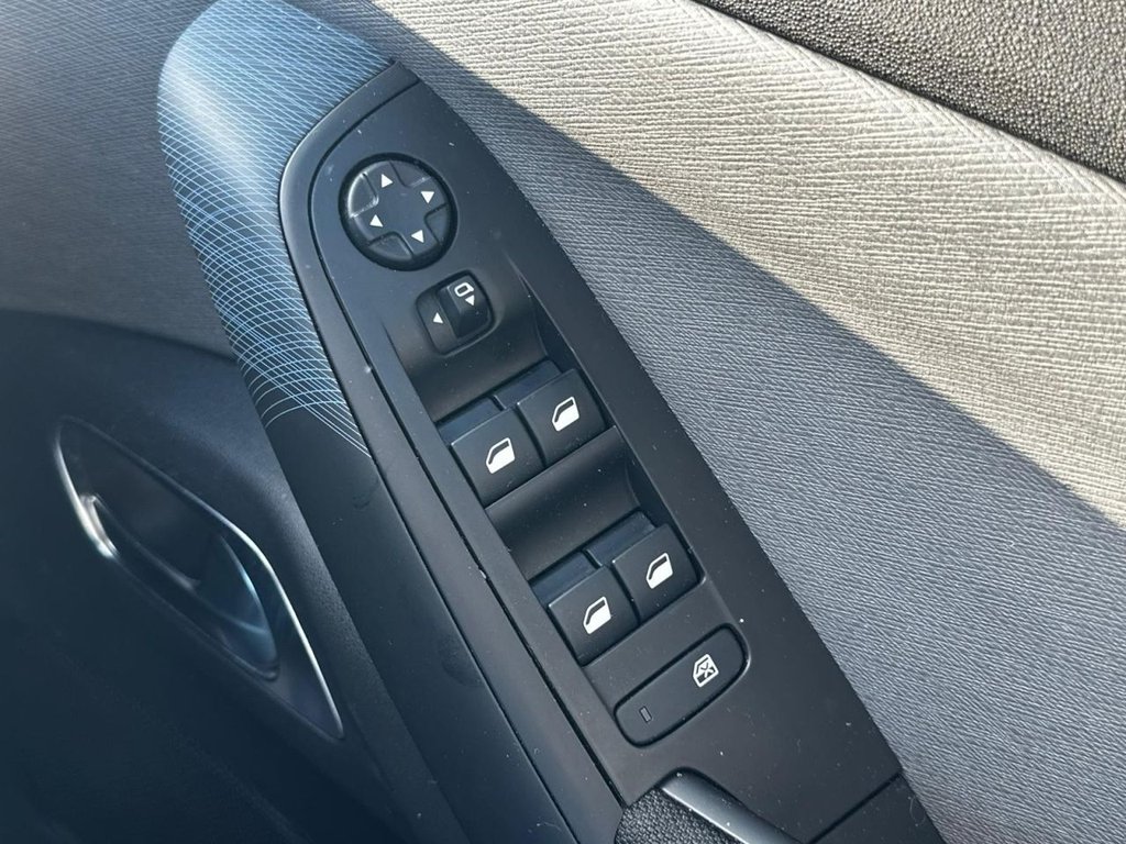 Used Citroen C4 2018 for sale - 75998519: Photo 30