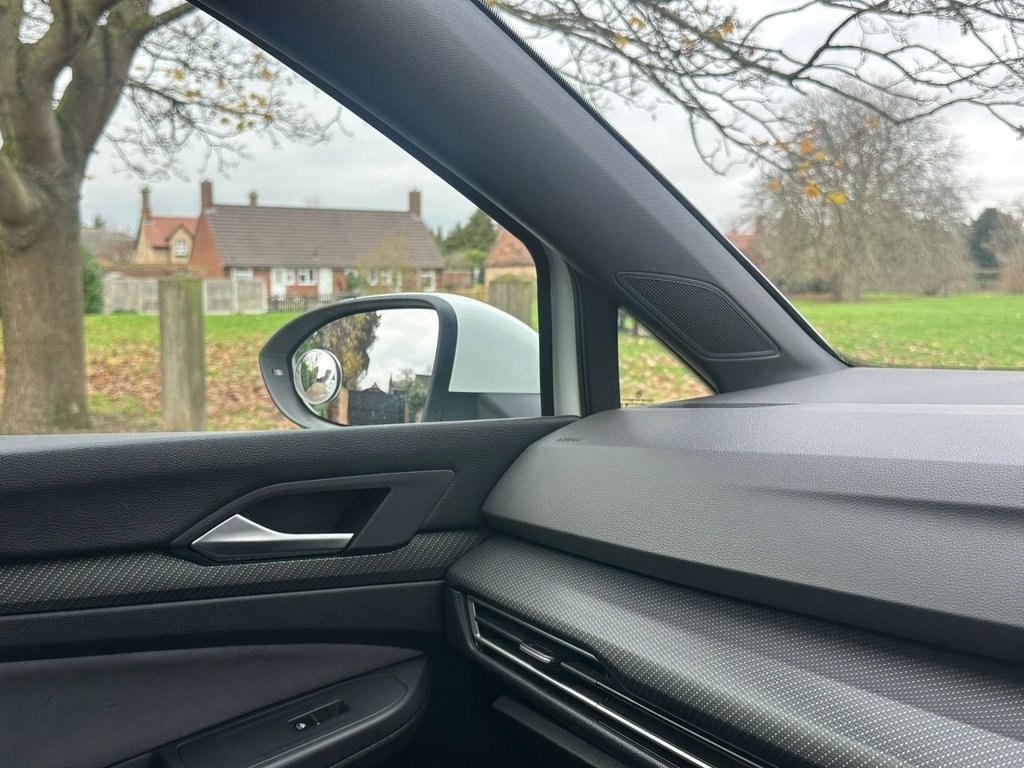 Used Volkswagen Golf 2022 for sale - 77132984: Photo 44