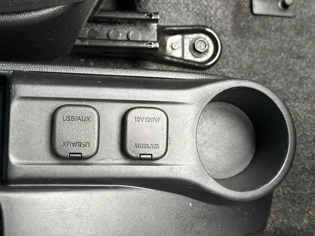 Used Mazda Mazda2 2014 for sale - 76973804: Photo 26