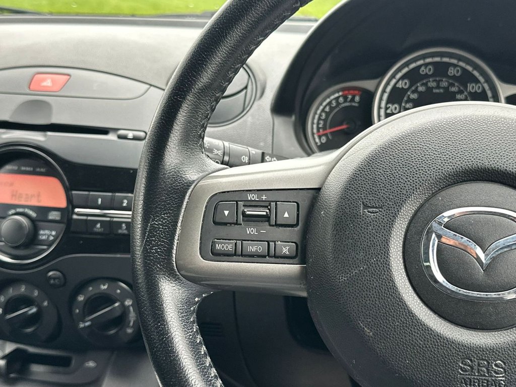 Used Mazda Mazda2 2014 for sale - 76973804: Photo 29