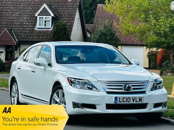 2010 (10) - 600h L 5.0 4dr CVT Auto [Rear Relaxation Pack]