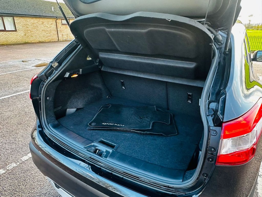 Used Nissan Qashqai 2016 for sale - 76323599: Photo 21