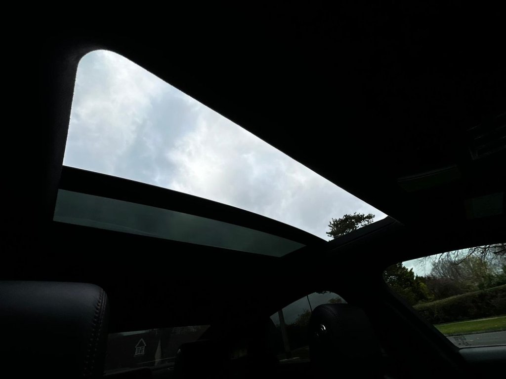 Used Jaguar XJ 2016 for sale - 76454495: Photo 37