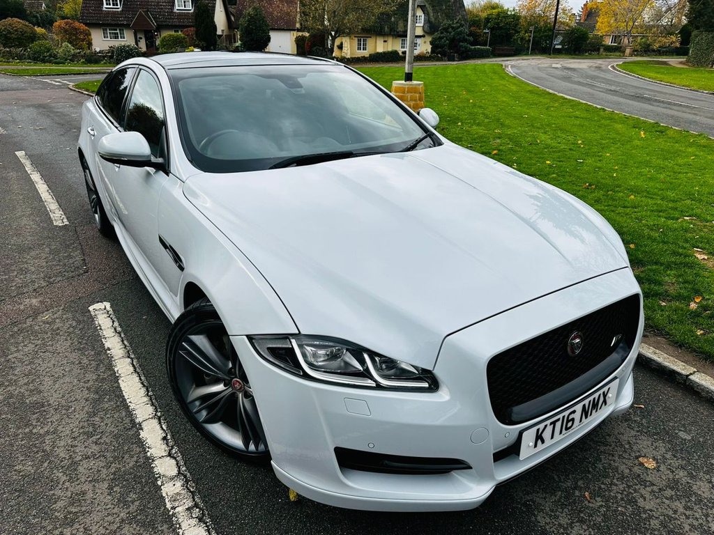 Used Jaguar XJ 2016 for sale - 76454495: Photo 4