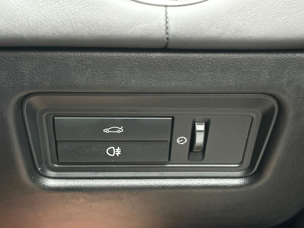 Used Jaguar XJ 2016 for sale - 76454495: Photo 44