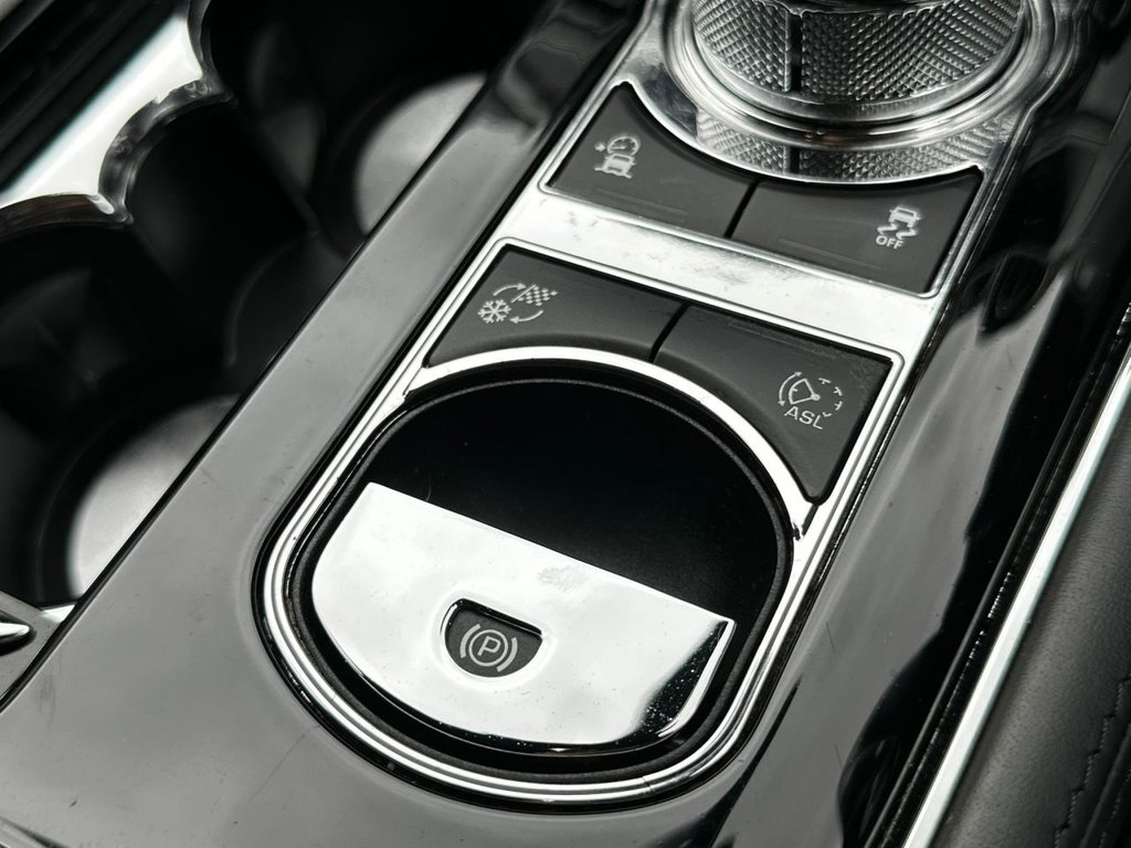 Used Jaguar XJ 2016 for sale - 76454495: Photo 48