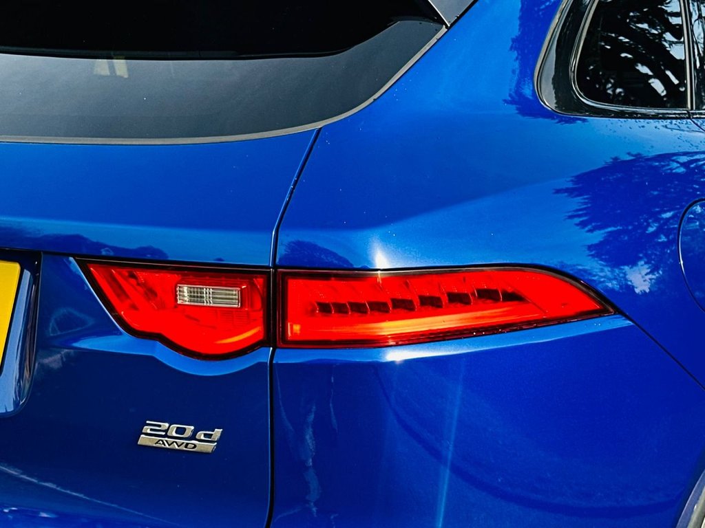Used Jaguar F-Pace 2019 for sale - 76291609: Photo 17
