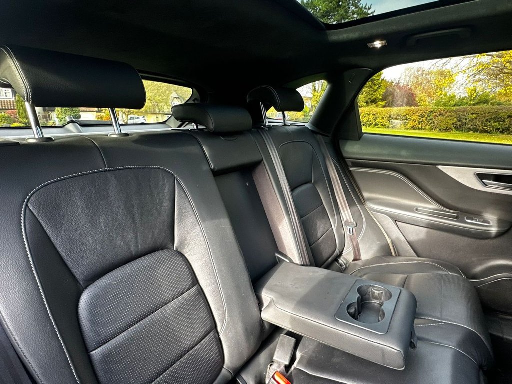 Used Jaguar F-Pace 2019 for sale - 76291609: Photo 26