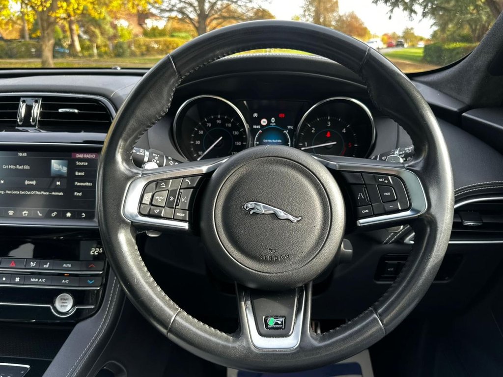 Used Jaguar F-Pace 2019 for sale - 76291609: Photo 50
