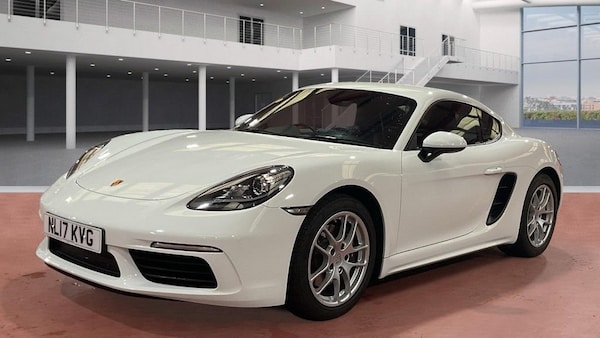 Used Porsche Cayman 2017 for sale - 76304342: Photo 2
