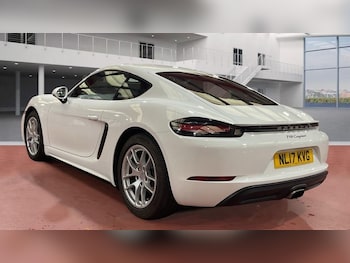 Used Porsche Cayman 2017 for sale - 76304342: Photo 3
