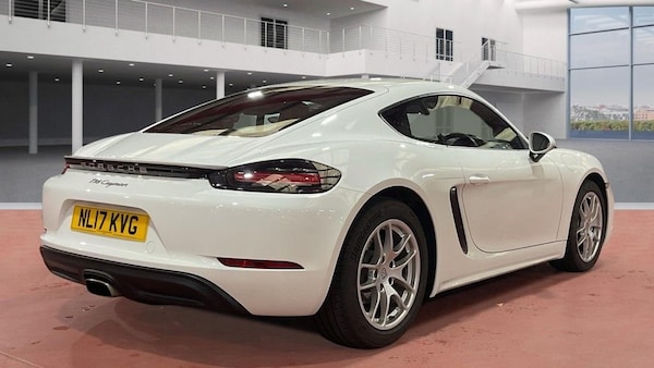Used Porsche Cayman 2017 for sale - 76304342: Photo 4