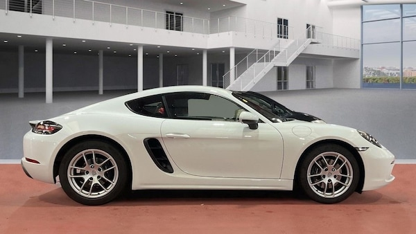 Used Porsche Cayman 2017 for sale - 76304342: Photo 5